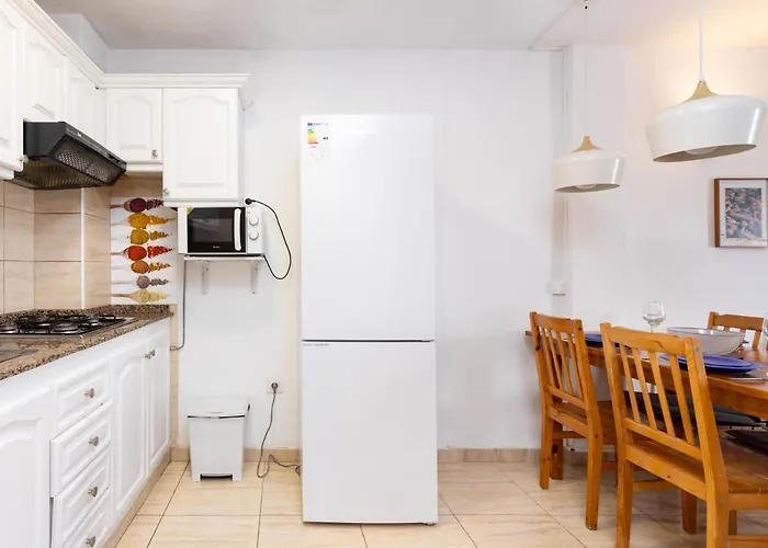 Live Caletillas Garoe Con Terraza Piso Familiar